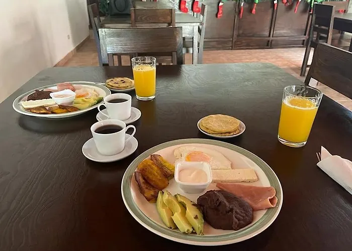 La Arboleda Colonial Hotel
