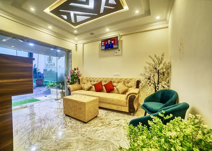 Sm Royal Stay Hotel - Near Bangalore International Airport