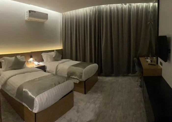 Yaz Hotel