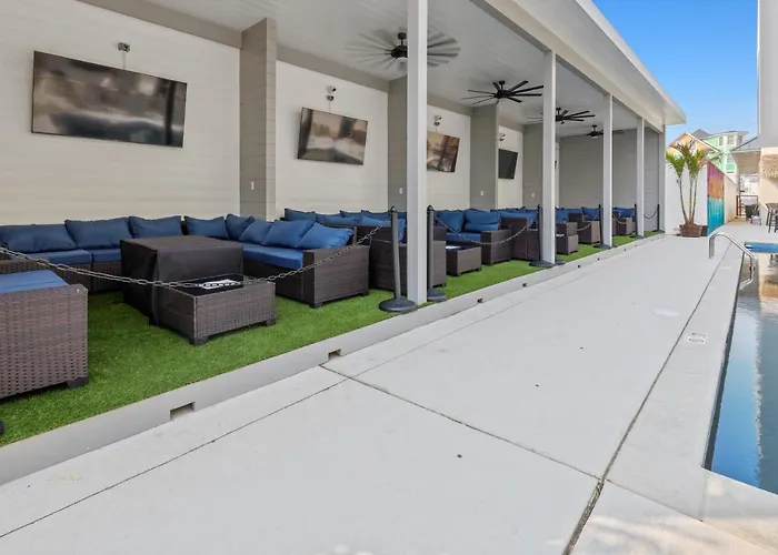 Seaport Suites