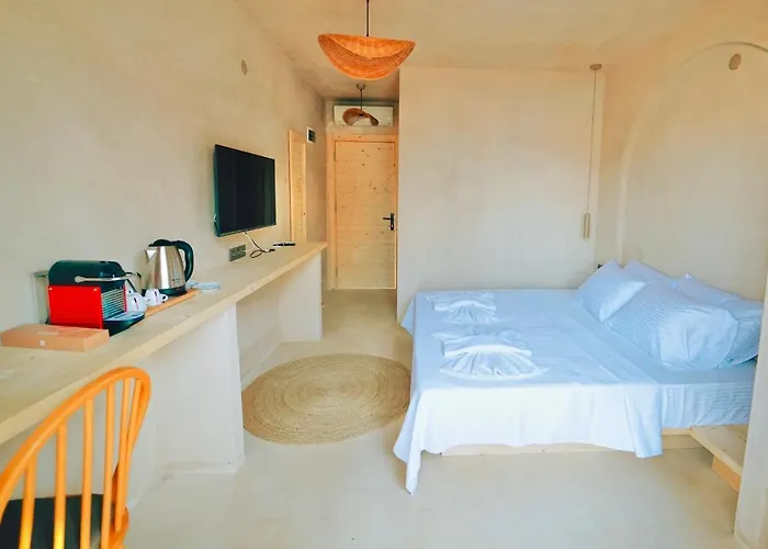 Felix Rooms