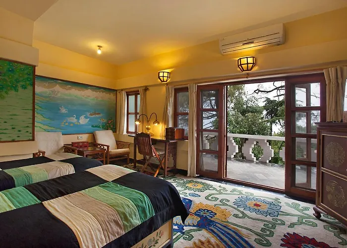 Chonor House