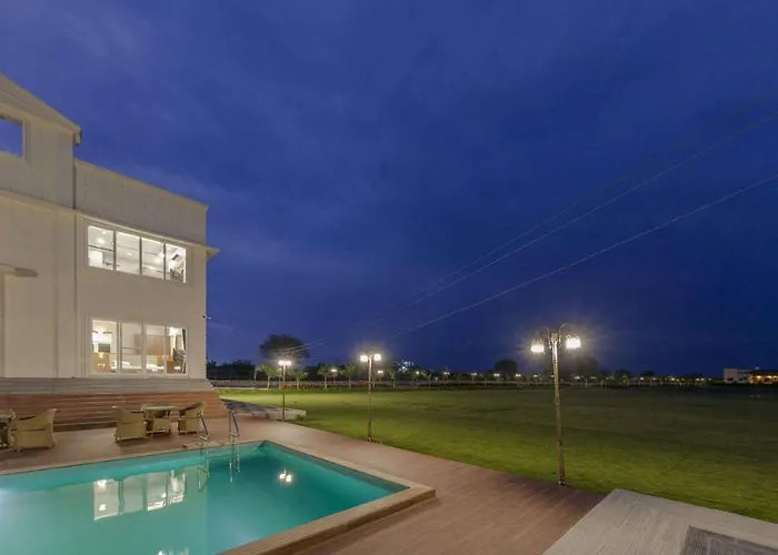 Nanded Boutique Retreat