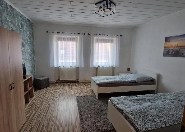Ferienwohnung/Monteurunterkunft Leopolshall