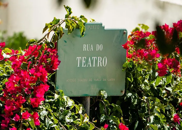 Seaside Elegance And Tranquility: Your Luxurious Porto Getaway