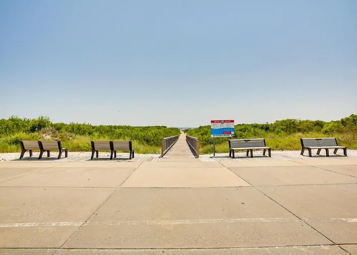 Wildwood Crest Getaway W/ Deck, Walk To Beach!