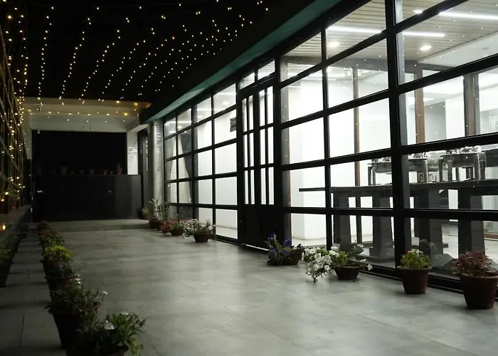 Pod N Beyond Smart Hotel @Bistupur