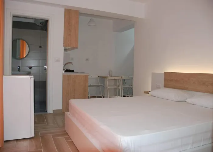 The Hill Apartment