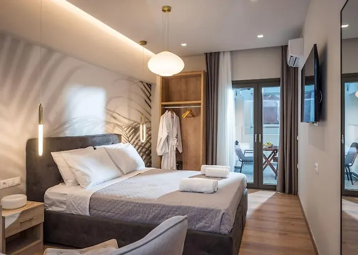 Amalia'S Luxury Apartment 3