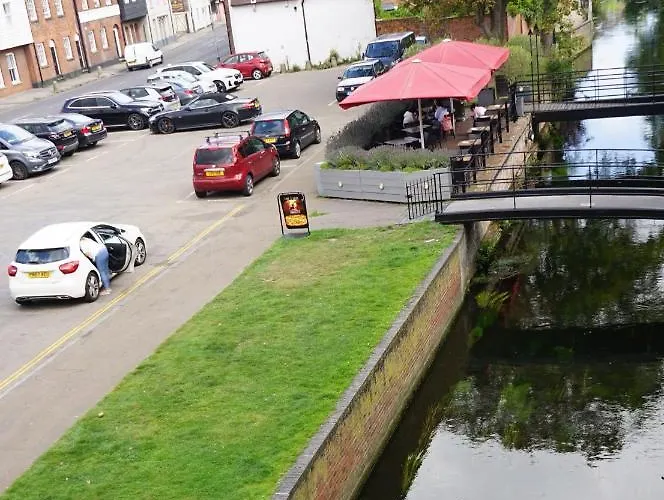 Westgate Garden Riverside