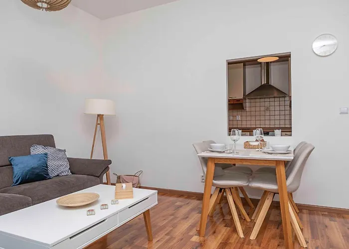 Castle View Apartment With Free Parking