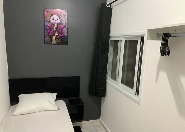 Loft Mobiliado com Cama de Casal e Solteiro