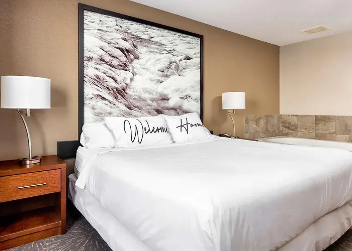 Home Inn And Suites Lloydminster