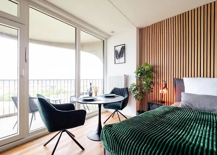 Design-Apartment I Hotelturm Augsburg I Etage 26 I Boxspring I Ausblick