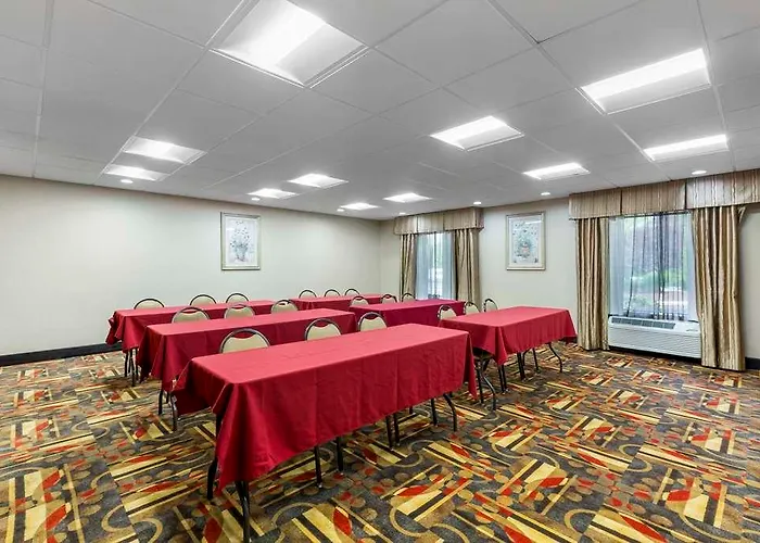 Comfort Inn. Cleveland South - Richfield
