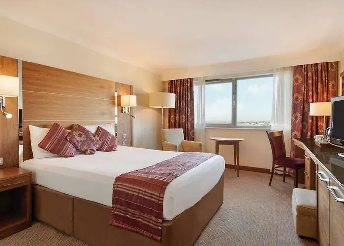 Waterfront Southport Hotel