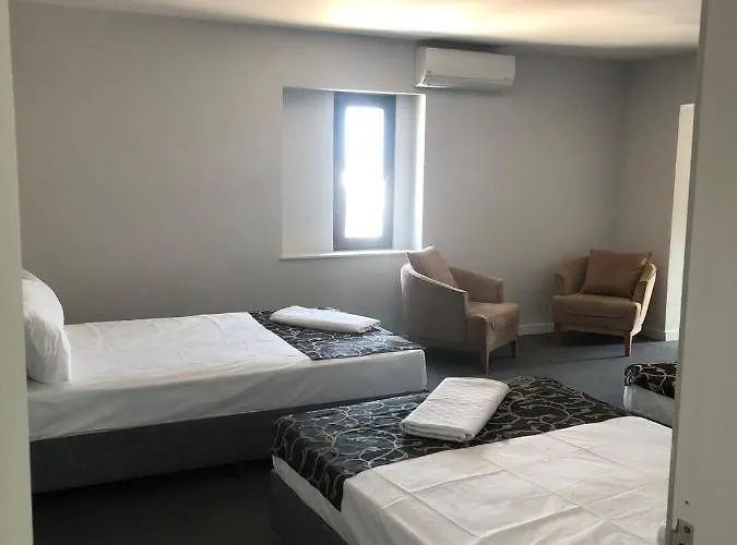 Red Flag Hotel