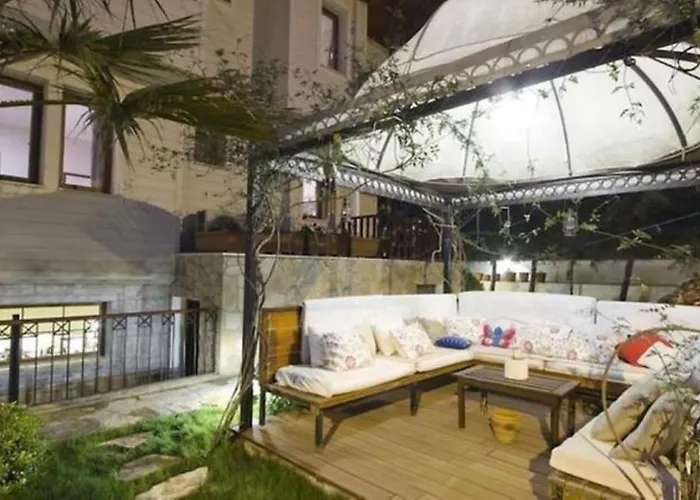 Summer Otel