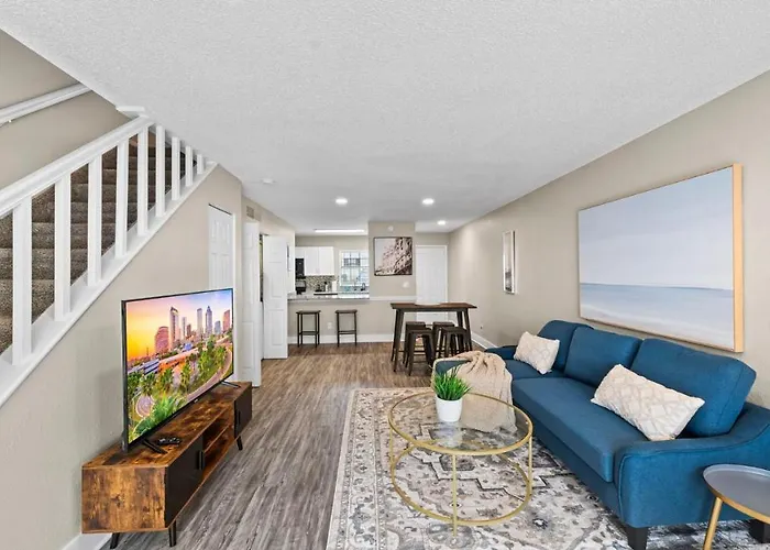 Cozy Townhouse - Gym Pool Golf Fast Wifi 2B2B