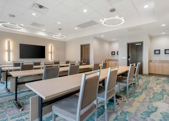Best Western Plus Winter Haven Inn & Suites