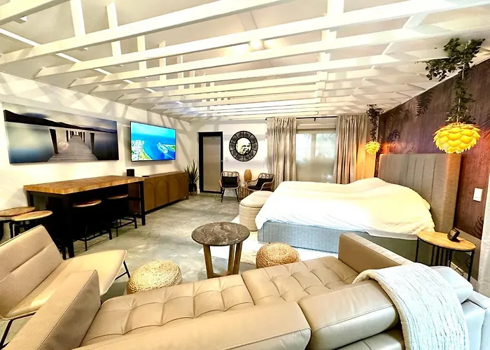 Zen.Modern.Hip “Studio 501” Beach,Scuba,Downtown
