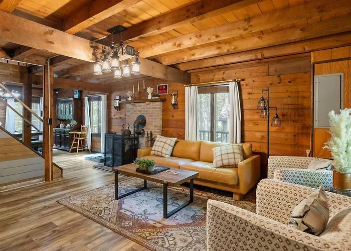 Rustic Luxury In The Pocono Mountains - Stag Lodge
