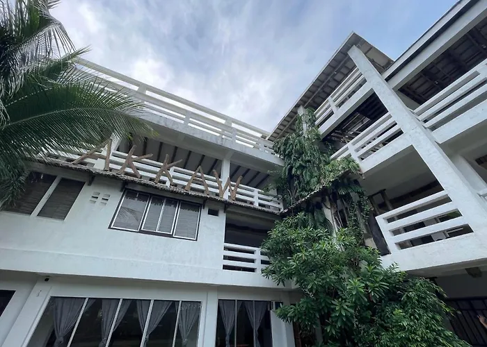 Akkaw Baler Hometel