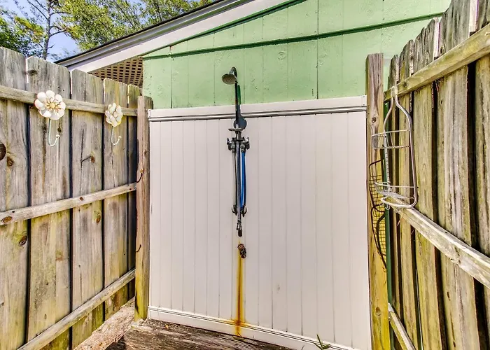 North Carolina Abode - Deck & Grill, Walk To Beach