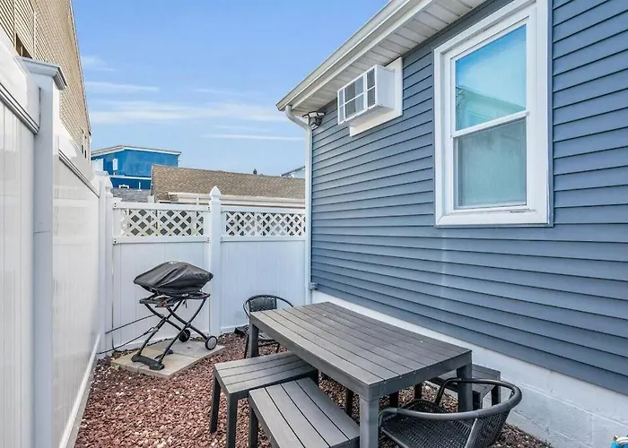 Seaside Cottage: A 'Myshorecottage' Property