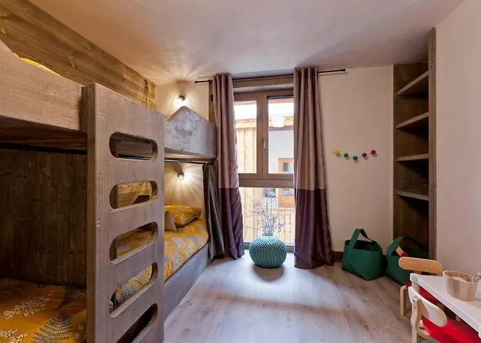 Lodge 10 Personnes Proche Pistes Et Commerces Belle Vue