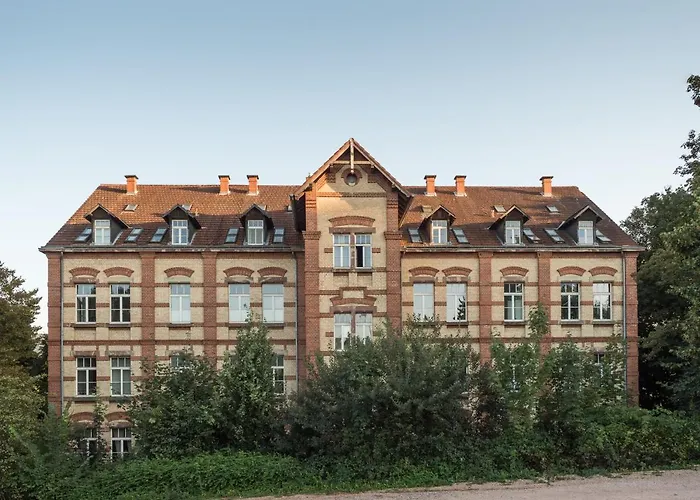 SCHWARZLINS LoftRaum - Stilvolles Apartment mit Smart TV, NETFLIX, Disney Plus, schnellem WLAN, Parken, Nespresso