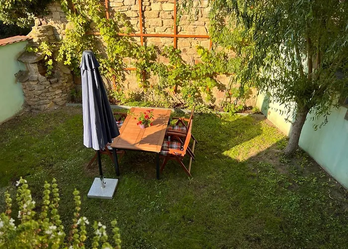 Top Ferienwohnung, Zentrum, mit Garten, am Radweg