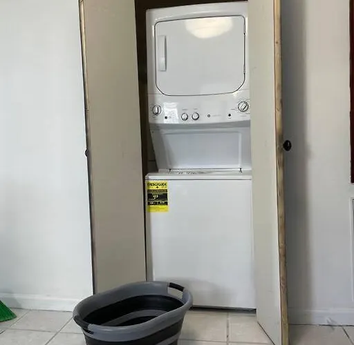 Pet Friendly, 30+ Night Stay