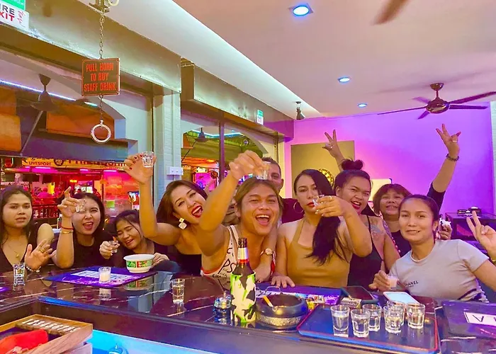 Barzilla Bar And Guesthouse
