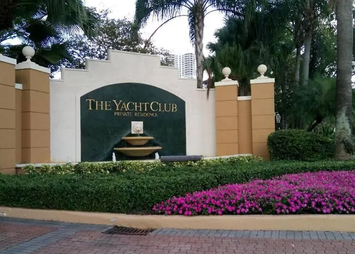Pet-Friendly Aventura Pool, Beach, Golf, Gym