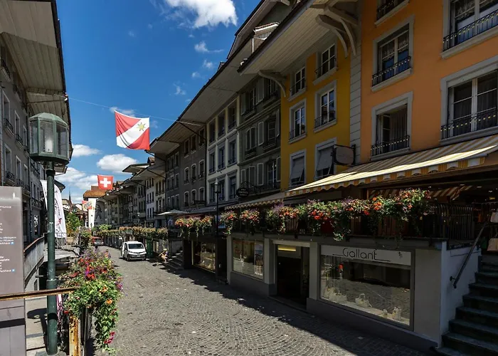 Old Town Apt In The Heart Of Thun With Garden