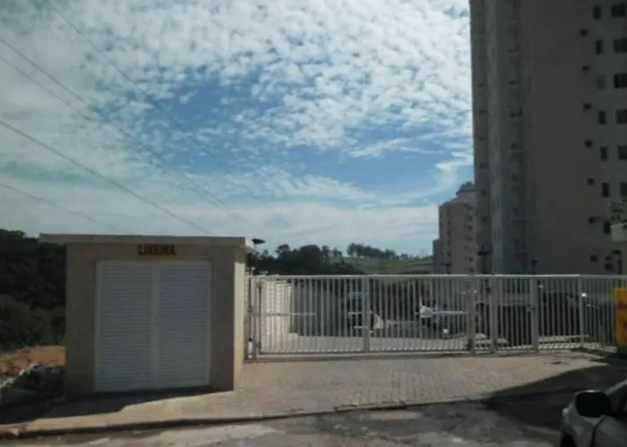 Apartamento em Condomínio fechado.
