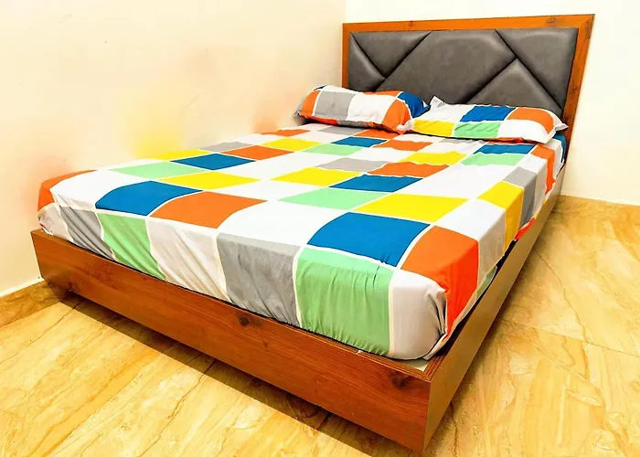 Cozy 2 Bed Room House With Kitchen And Wifi.