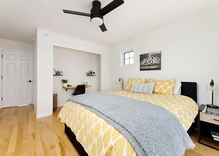 Midtown Modern - Urban Condo Walkable To Bars And Beach