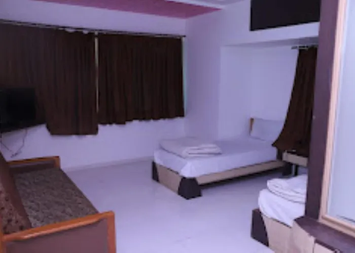 Hotel Kewal Inn Jalgaon