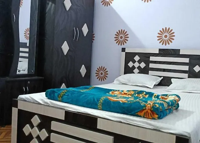 Oyo Hotel Pp Crown