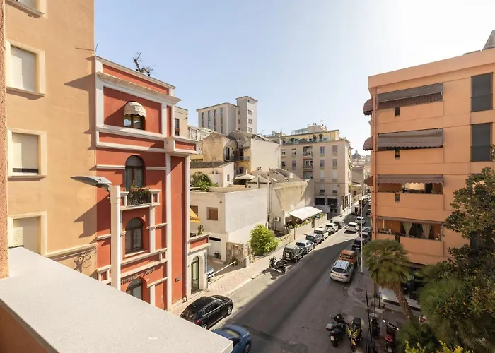 Vittoria'S Luxury Apartment Cagliari