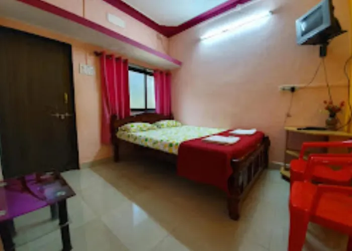 Serina House Malvan