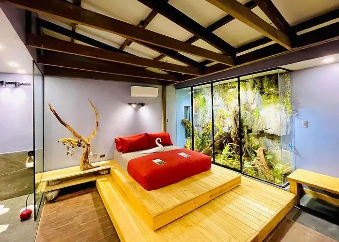 Rockinnest Hotel El Nido