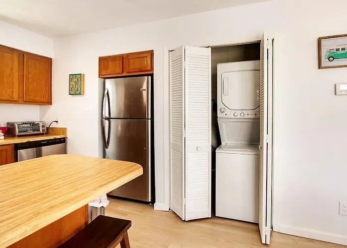 Winter In Gulf Shores: Snowbird Monthly Condo