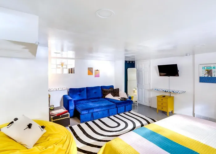 Gordon Square Studio ~ 4 Mi To Downtown Cleveland!