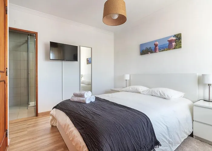 Hostwise - Spacious & Sunny Flat - Loule