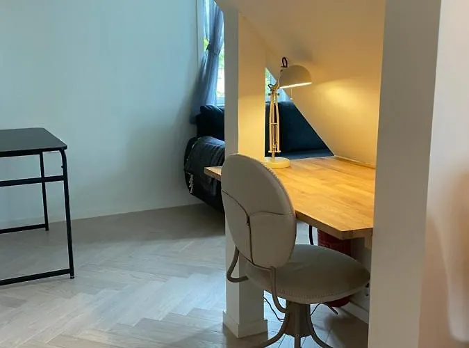 Entire Renovated Apartment From 1780 With Kitchen, Bath, Bedroom, And Living Room In Skuteviken