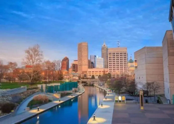 1 Downtown Indy Skywalk To Gainbridge Lucas Oil Conv Cntr