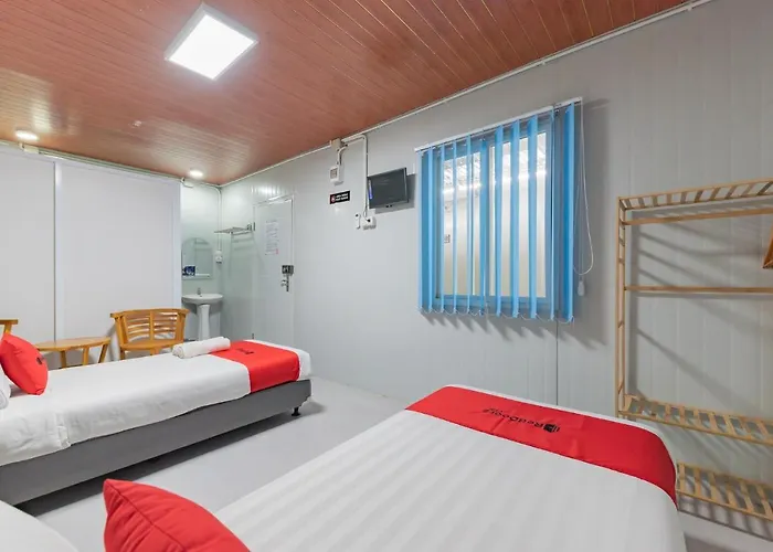 Reddoorz Container @ Teras Cimanuk Garut